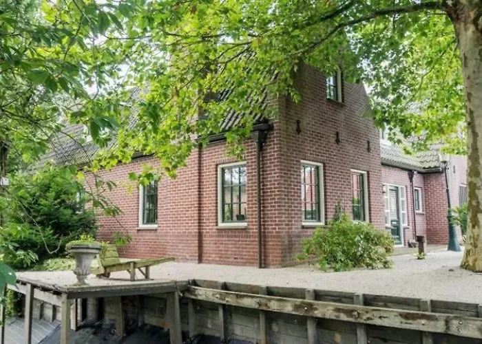 Chez Bob Couette-café 3*